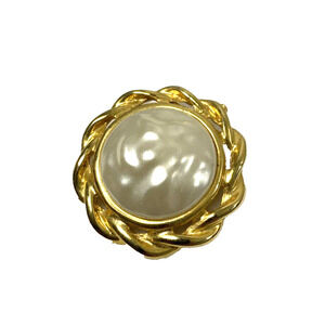 Vintage Scarf Holder Clip Goldtone White Round Center‎ Estate Jewelry